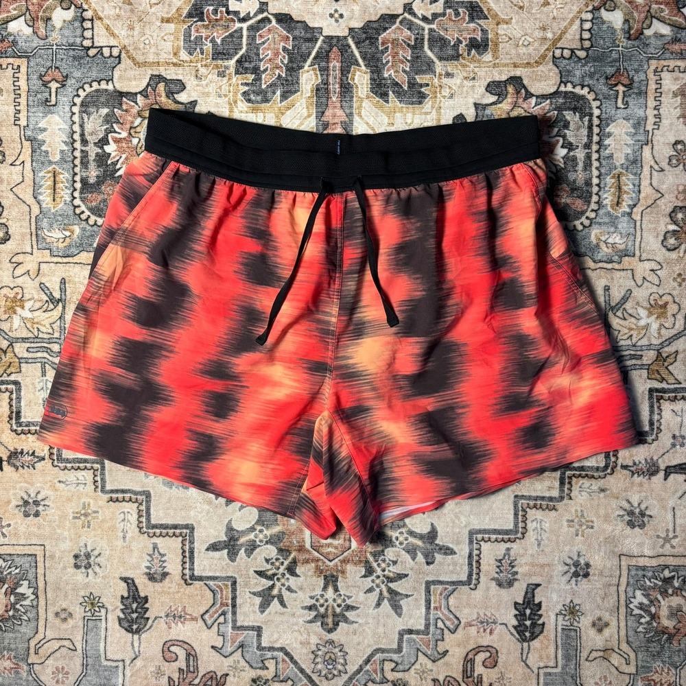 Janji AFO Vent Multi Running Shorts Men Large Red Black Ikat Print 5 Inch Inseam